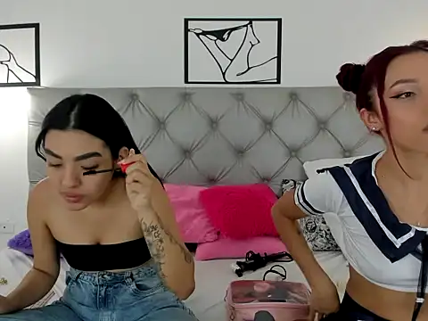 DuoSecretHot online show from January 9, 2026, 8:10 pm