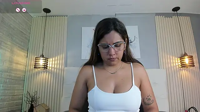 Snapshot of scarletbaker__ chatting on January 9, 2026, 7:15 pm scarletbaker online show from January 9, 2026, 7:15 pm