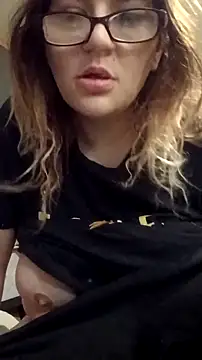 Snapshot of Justis88 chatting on December 21, 2025, 9:11 pm Justis88 online show from December 21, 2025, 9:11 pm