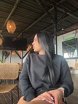 ValeriaTorress  online show from February 19, 2026, 6:26 pm