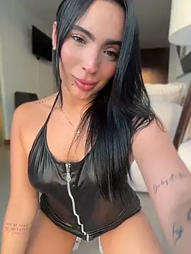 ValeriaTorress  online show from April 11, 2026, 10:58 pm