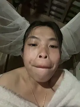 Snapshot of lux-su chatting on January 5, 2026, 5:27 pm lux-su online show from January 5, 2026, 5:27 pm