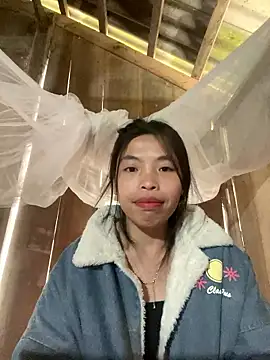 Snapshot of lux-su chatting on January 7, 2026, 5:32 am lux-su online show from January 7, 2026, 5:32 am