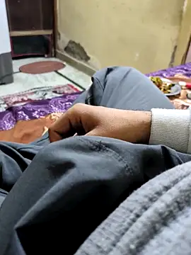 newoneforyo online show from December 21, 2025, 3:41 pm