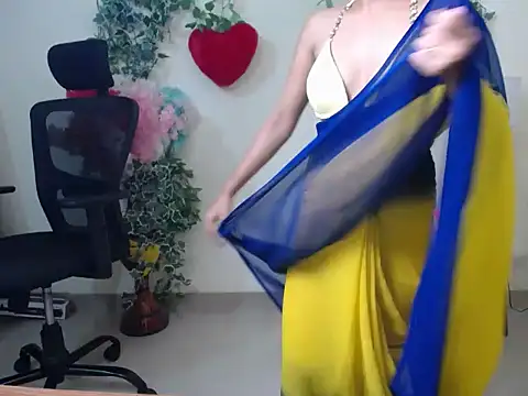 Snapshot of Shy_nivi chatting on July 1, 2026, 2:40 pm Shy nivi online show from July 1, 2026, 2:40 pm
