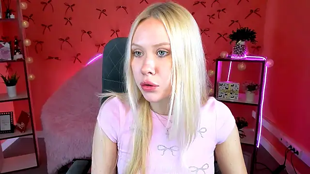 AprilChambers online show from January 12, 2026, 9:58 am