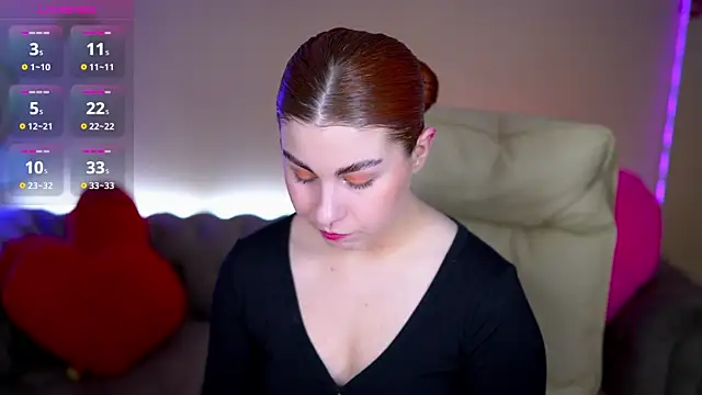 GingerPinky online show from February 21, 2026, 7:59 pm