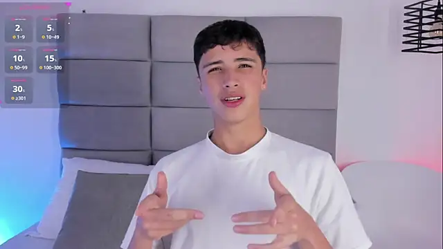 JoshClaarktt online show from May 26, 2026, 4:08 am