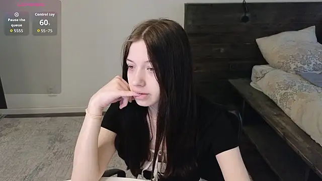 AlicePowells online show from March 21, 2026, 4:17 am