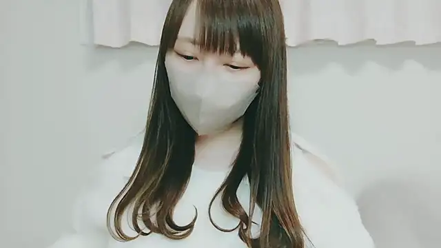 Snapshot of yuyuchan__ chatting on December 18, 2025, 10:21 am yuyuchan online show from December 18, 2025, 10:21 am