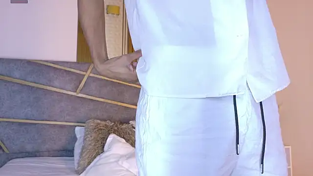 Nick and amber online show from February 22, 2026, 11:53 am