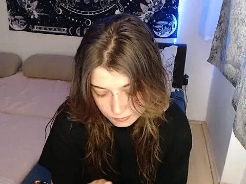 Snapshot of AlienforTwenty chatting on January 13, 2026, 11:26 am AlienforTwenty online show from January 13, 2026, 11:26 am