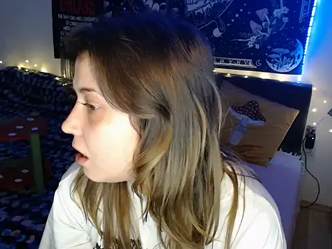 Snapshot of AlienforTwenty chatting on January 31, 2026, 7:11 pm AlienforTwenty online show from January 31, 2026, 7:11 pm