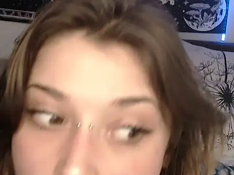 Snapshot of AlienforTwenty chatting on February 11, 2026, 1:49 pm AlienforTwenty online show from February 11, 2026, 1:49 pm