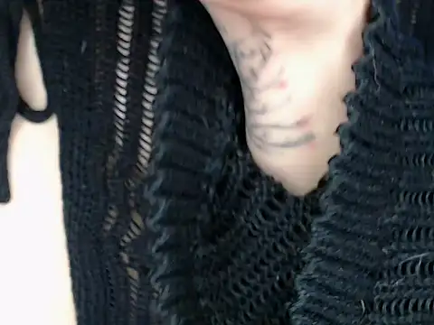 Snapshot of AlienforTwenty chatting on February 15, 2026, 8:46 am AlienforTwenty online show from February 15, 2026, 8:46 am