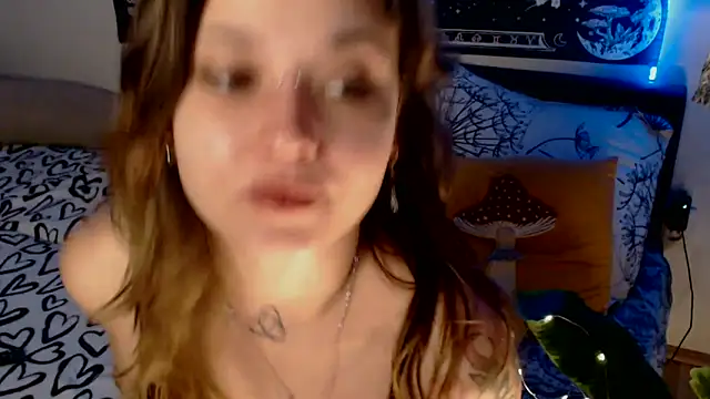 Snapshot of AlienforTwenty chatting on February 28, 2026, 2:12 am AlienforTwenty online show from February 28, 2026, 2:12 am