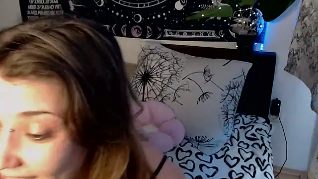 Snapshot of AlienforTwenty chatting on March 1, 2026, 11:12 am AlienforTwenty online show from March 1, 2026, 11:12 am