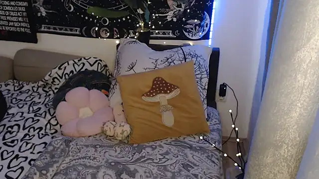 AlienforTwenty online show from March 31, 2026, 11:54 am