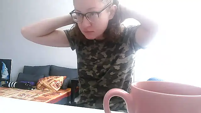 Snapshot of Alice_newhome chatting on July 11, 2026, 7:33 am Alice newhome online show from July 11, 2026, 7:33 am
