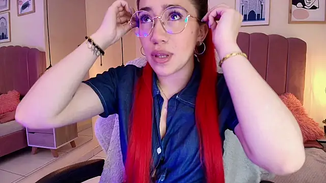 Snapshot of Celestee15_ chatting on January 17, 2026, 11:26 am Celestee15 online show from January 17, 2026, 11:26 am