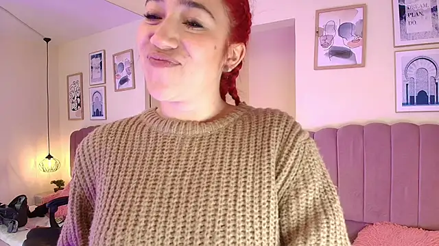 Snapshot of Celestee15_ chatting on February 4, 2026, 11:49 am Celestee15 online show from February 4, 2026, 11:49 am