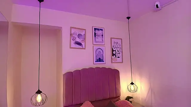 Snapshot of Celestee15_ chatting on February 7, 2026, 11:25 am Celestee15 online show from February 7, 2026, 11:25 am