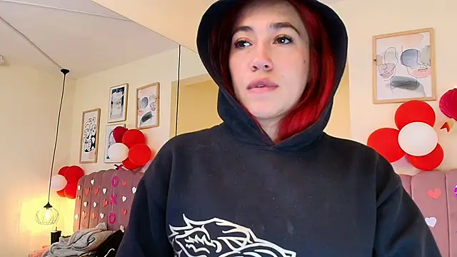 Snapshot of Celestee15_ chatting on February 19, 2026, 11:17 am Celestee15 online show from February 19, 2026, 11:17 am