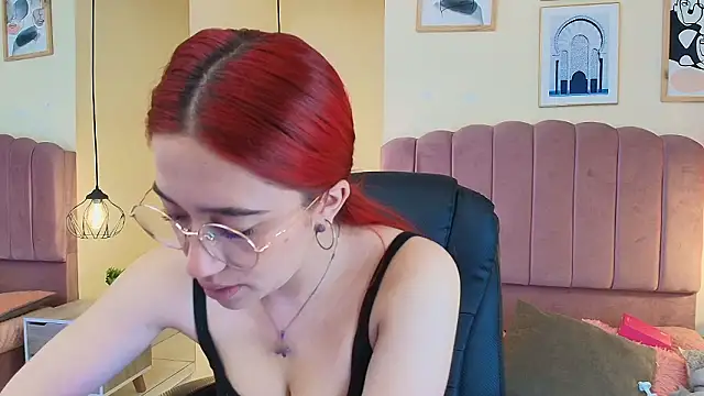 Snapshot of Celestee15_ chatting on February 23, 2026, 11:29 am Celestee15 online show from February 23, 2026, 11:29 am