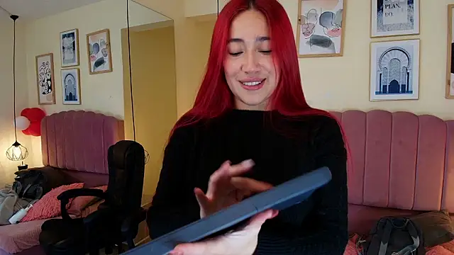 Snapshot of Celestee15_ chatting on February 25, 2026, 11:20 am Celestee15 online show from February 25, 2026, 11:20 am