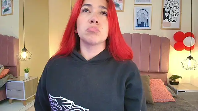 Snapshot of Celestee15_ chatting on March 18, 2026, 11:35 am Celestee15 online show from March 18, 2026, 11:35 am