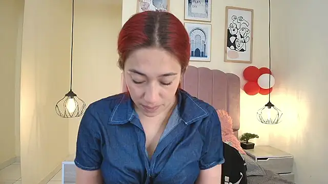 Snapshot of Celestee15_ chatting on March 24, 2026, 11:26 am Celestee15 online show from March 24, 2026, 11:26 am