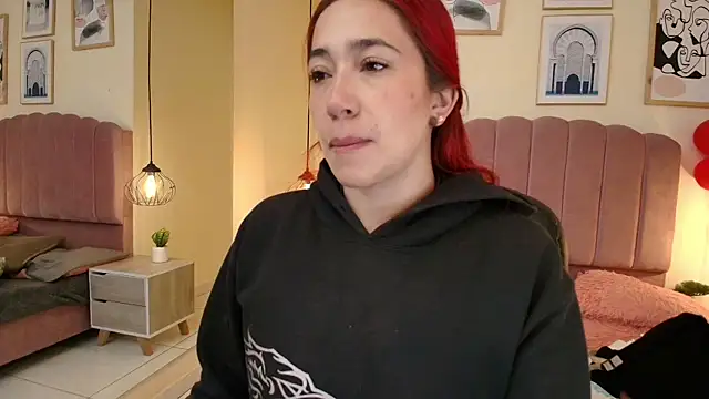 Snapshot of Celestee15_ chatting on April 1, 2026, 11:11 am Celestee15 online show from April 1, 2026, 11:11 am