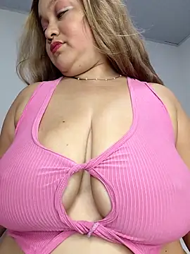 Snapshot of MMia_18 chatting on June 10, 2026, 8:57 am MMia 18 online show from June 10, 2026, 8:57 am