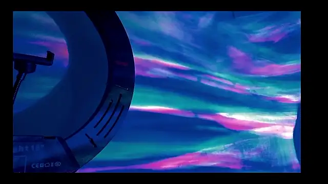 vickvalencia2 online show from February 27, 2026, 9:15 pm