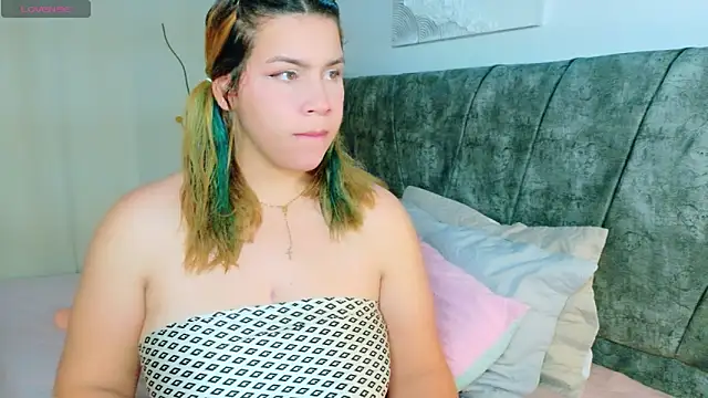 NanyMatrioska online show from January 12, 2026, 6:57 pm