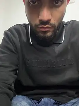 Snapshot of jamess_0 chatting on February 14, 2026, 5:37 am jamess 0 online show from February 14, 2026, 5:37 am