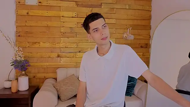 prettyboyy 13 online show from January 15, 2026, 8:12 pm