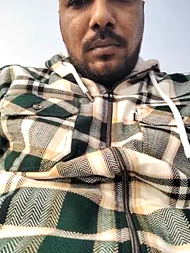 susuadult online show from December 18, 2025, 8:20 am