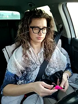 Snapshot of MiraBennet chatting on January 14, 2026, 6:08 am MiraBennet online show from January 14, 2026, 6:08 am