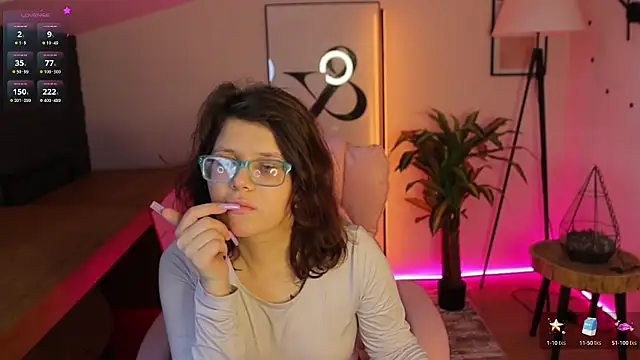Ariell Mini online show from May 19, 2026, 5:36 am