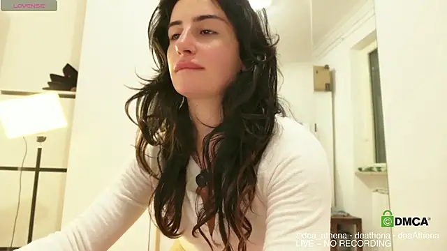 DeaAthena online show from January 11, 2026, 7:41 pm