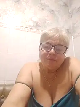 LinaLight88 online show from April 3, 2026, 9:13 pm