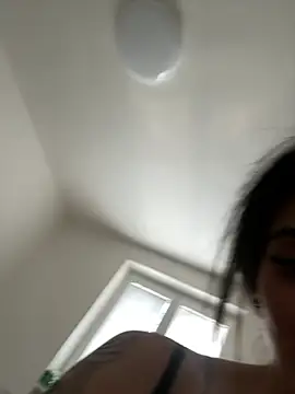 BaddieBaeXx online show from April 15, 2026, 3:30 pm