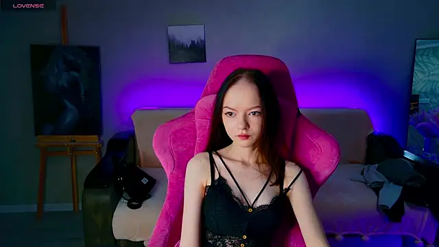 Snapshot of WeksaMur chatting on December 17, 2025, 11:16 am WeksaMur online show from December 17, 2025, 11:16 am