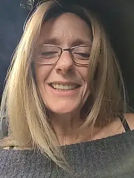 Sacha Scorp online show from April 5, 2026, 8:44 am