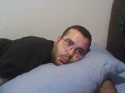 Snapshot of kkadam1 chatting on December 15, 2025, 1:26 pm kkadam1 online show from December 15, 2025, 1:26 pm