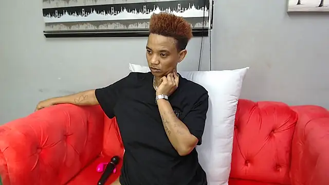 JANIELEE8x online show from December 19, 2025, 11:34 pm