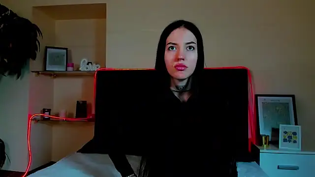 Snapshot of AdrianaCult chatting on February 13, 2026, 6:20 am AdrianaCult online show from February 13, 2026, 6:20 am