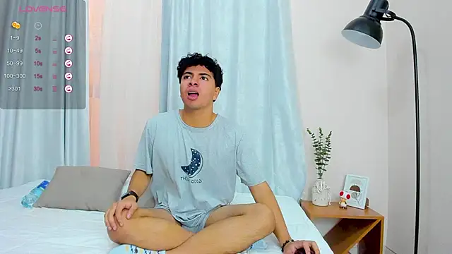 cherry blossom77 online show from January 8, 2026, 1:13 pm