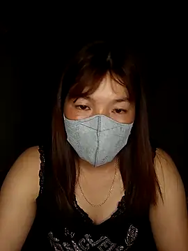 Snapshot of May-Ne chatting on March 6, 2026, 1:29 pm May-Ne online show from March 6, 2026, 1:29 pm